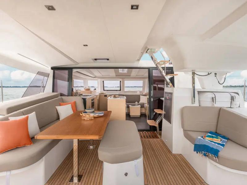 Fountaine Pajot FP 41 – photo 8 du catamaran neuf aux Antilles