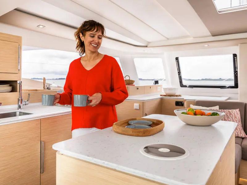 Fountaine Pajot FP 41 – photo 18 du catamaran neuf aux Antilles