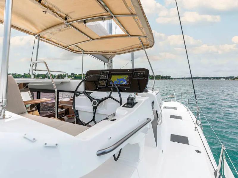 Fountaine Pajot FP 41 – photo 46 du catamaran neuf aux Antilles