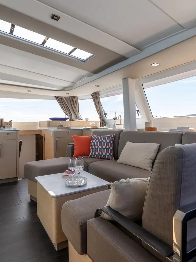 Fountaine Pajot FP 44 – photo 37 du catamaran neuf aux Antilles