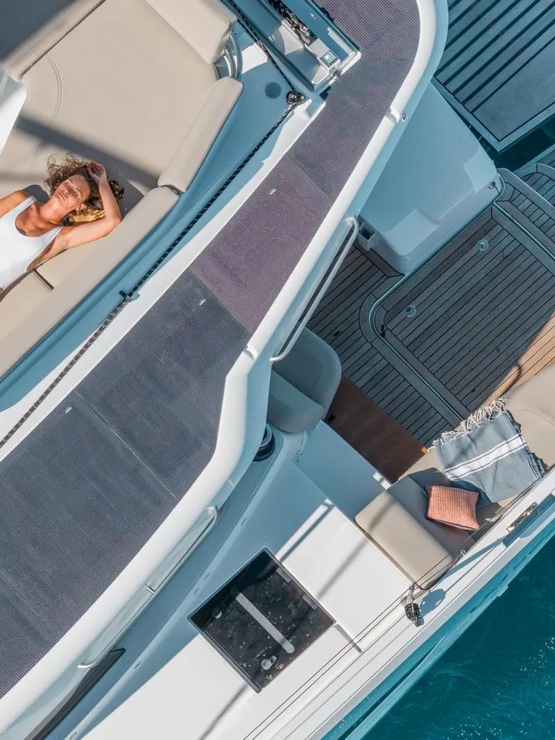 Fountaine Pajot FP 44 – photo 4 du catamaran neuf aux Antilles