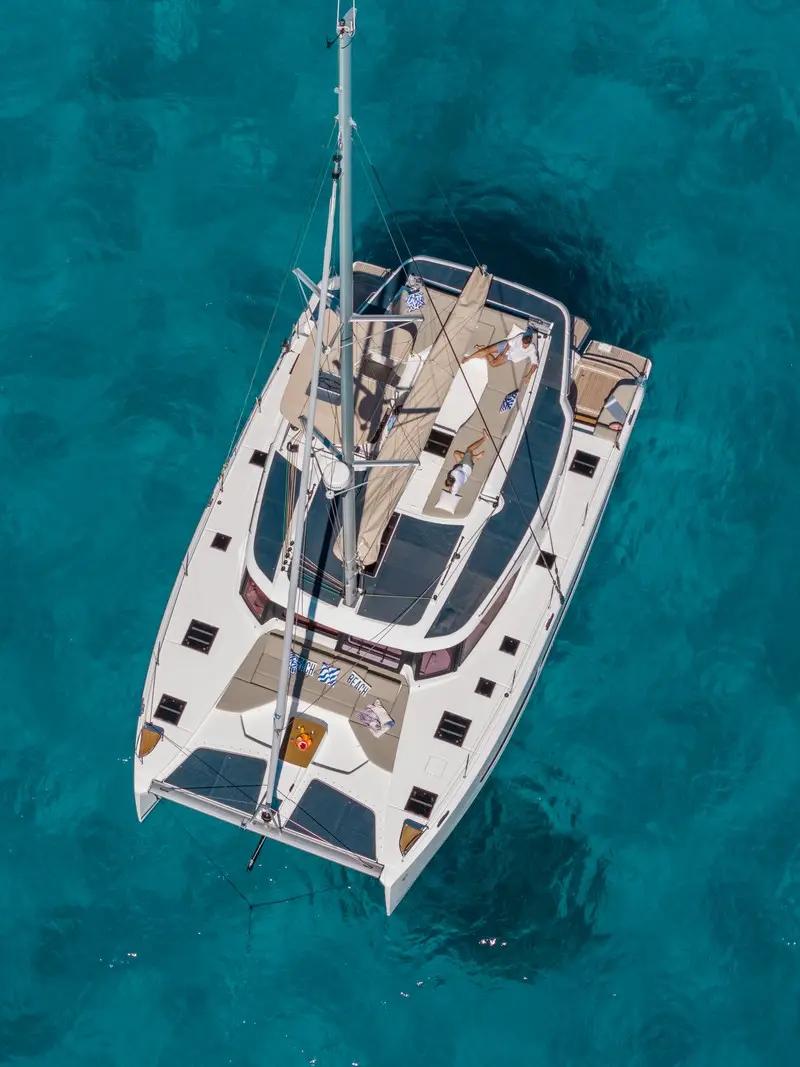 Fountaine Pajot FP 44 – photo 14 du catamaran neuf aux Antilles