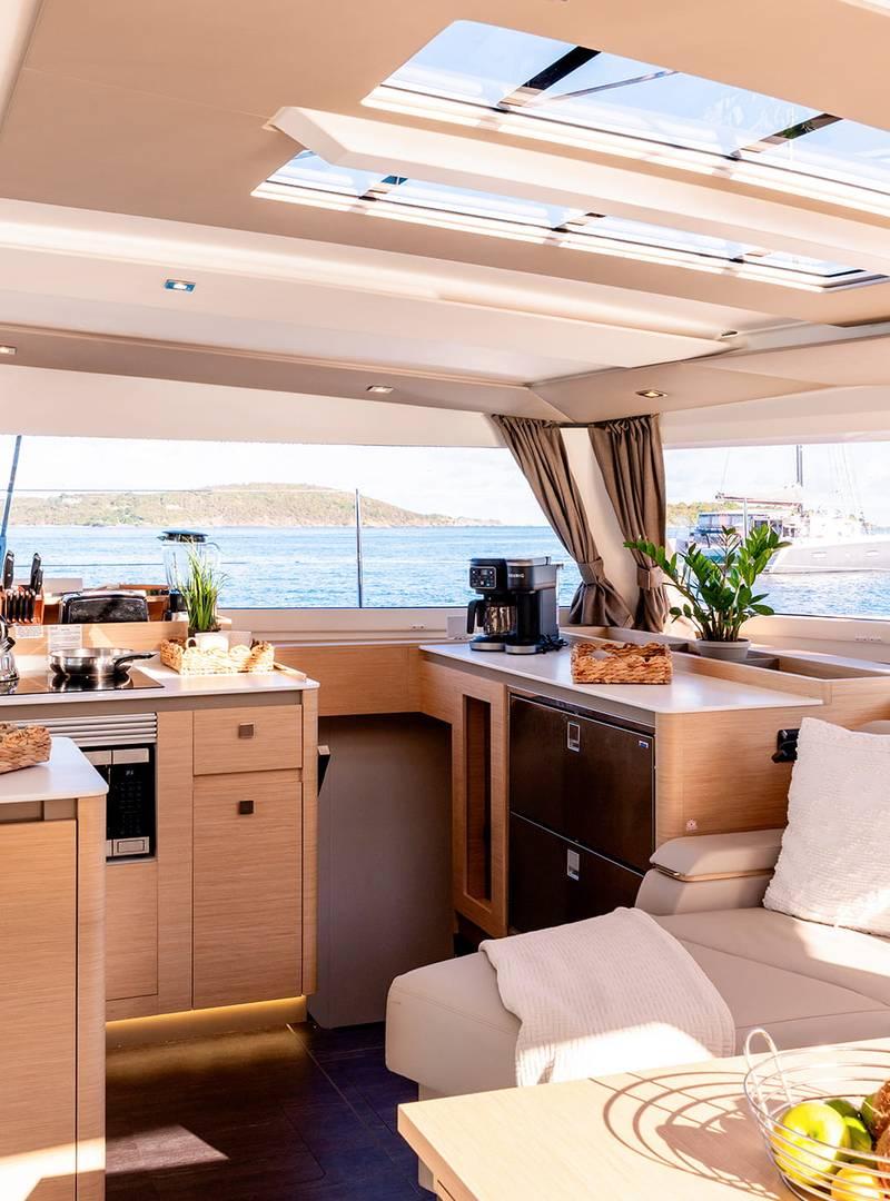 Fountaine Pajot FP 51 – photo 5 du catamaran neuf aux Antilles