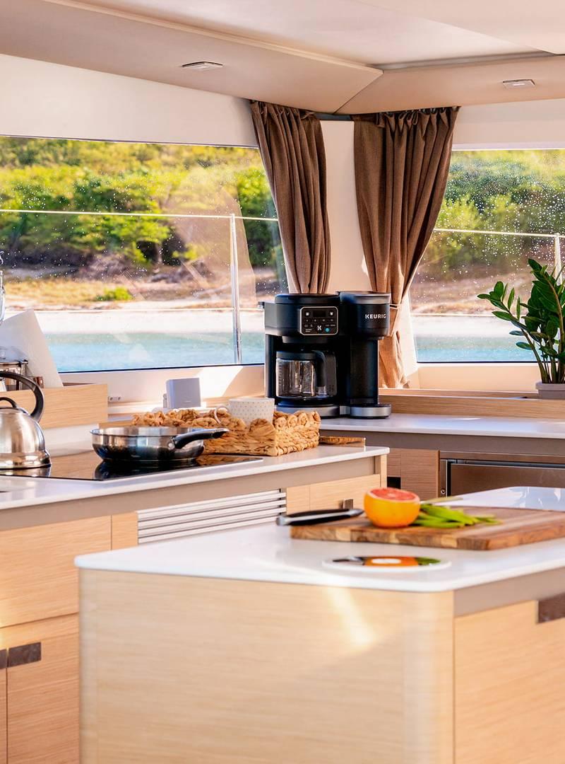 Fountaine Pajot FP 51 – photo 27 du catamaran neuf aux Antilles